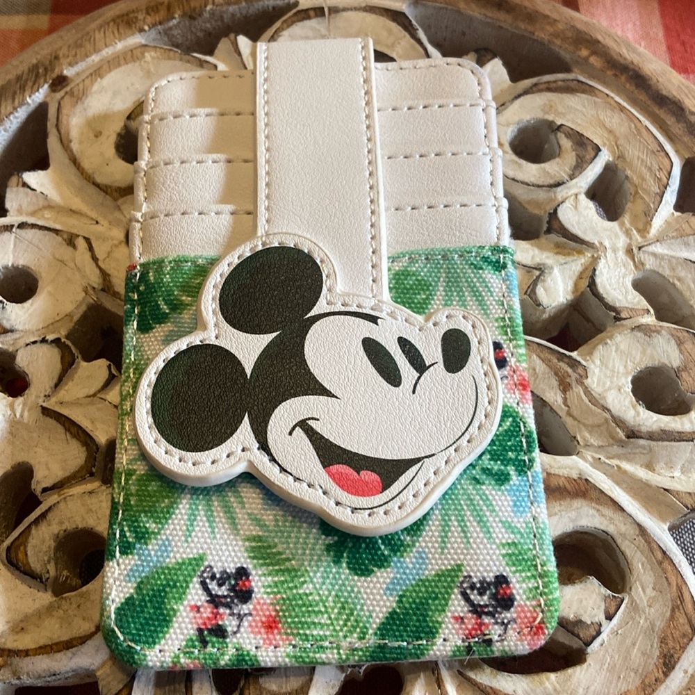 NWOT Disney Mickey card holder